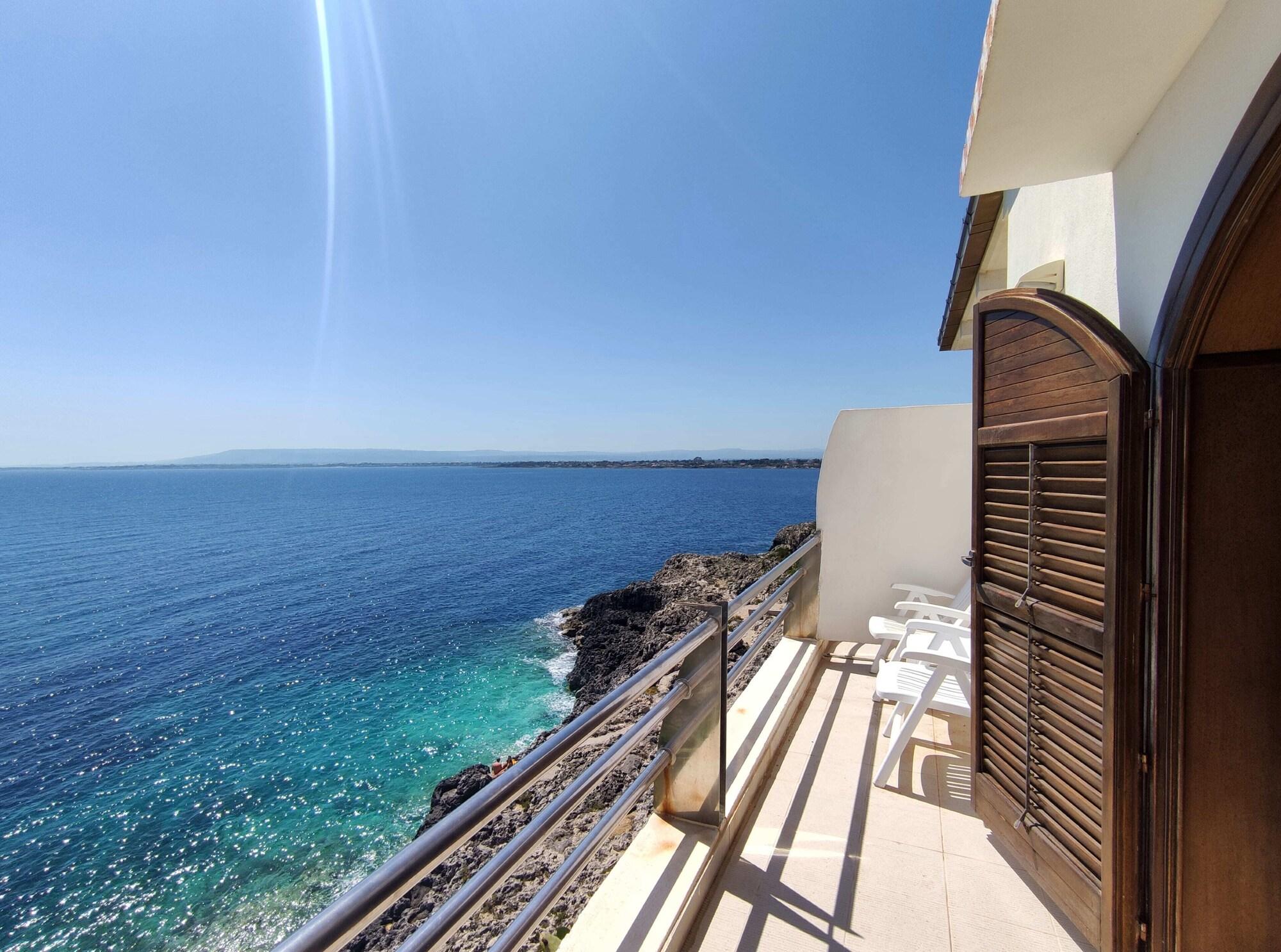 La Rosa Sul Mare Aparthotel Syracuse Ngoại thất bức ảnh