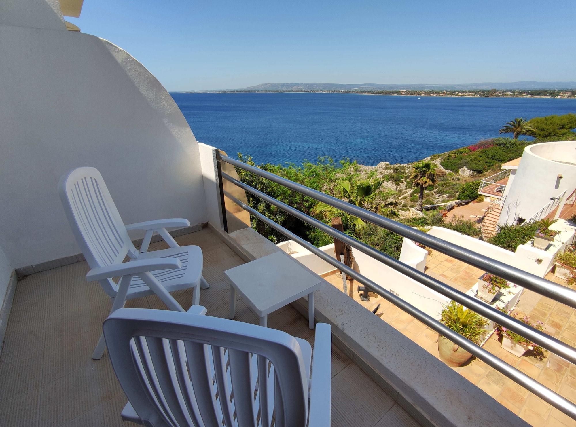 La Rosa Sul Mare Aparthotel Syracuse Ngoại thất bức ảnh