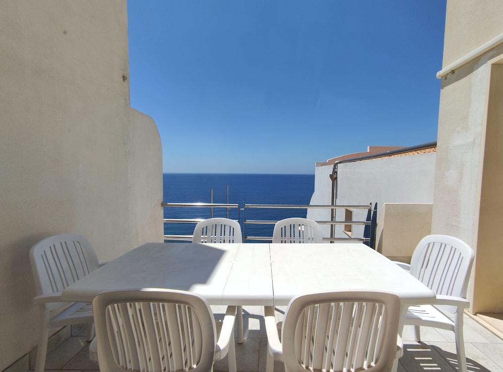 La Rosa Sul Mare Aparthotel Syracuse Ngoại thất bức ảnh